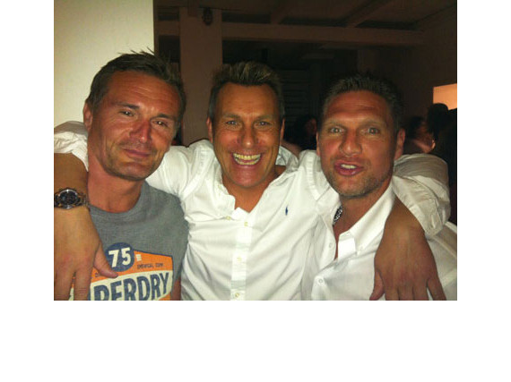 Manny Bender (FC Bayern München) zusammen mit BLE und Martin Driller (BVB 09)