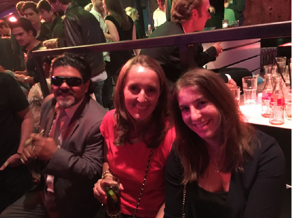 Diego Armando Maradona, Christine und Maria feiern nach dem Bowling Cup im P1