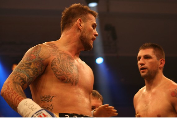 Europameister Michael Wallisch verteidigt seinen Titel in 12 Runden gegen Ivica Bacurin