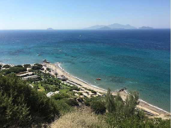Wunderschöner Blick auf dem Strand