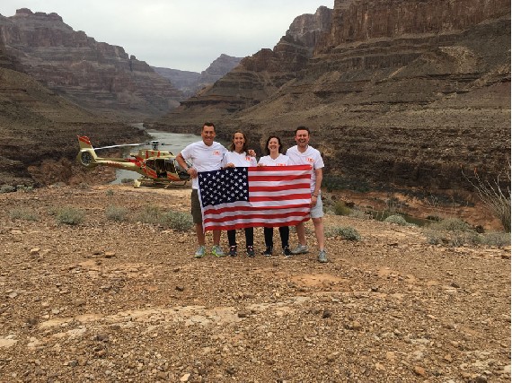 Best-Live-Entertainment auf Heliflug in den Grand Canyon