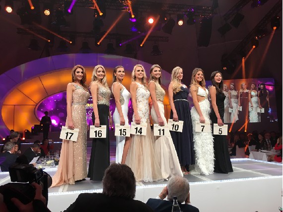 Die letzten 8 Finalistinnen im Europapark von Rust